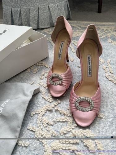 Manolo blahnik sedaraby - blahnik, heels