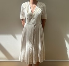 Vintage 1970s Laura Ashley