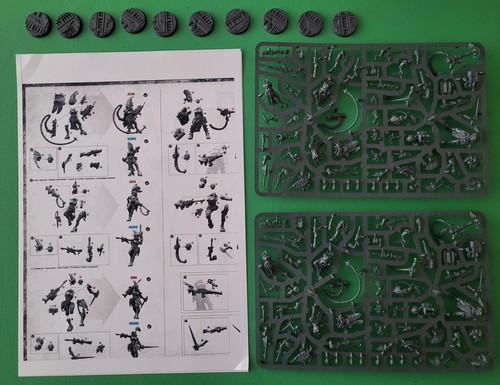 Escher gang models - gang, 10
