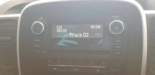 Vauxhall vivaro x82 stereo - x82,