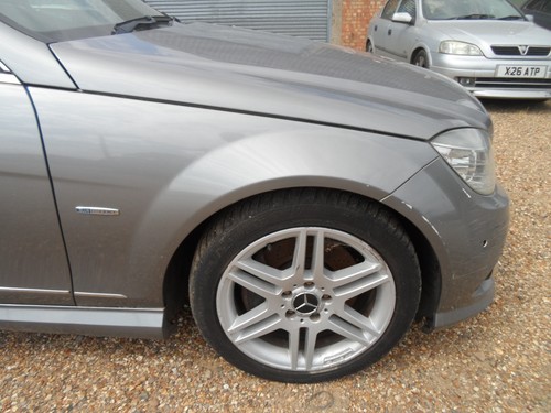 Mercedes benz class w204 - c,