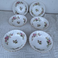 ROYAL ALBERT  MOSS  ROSE Set 6