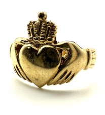 9ct Gold Claddagh Ring Yellow