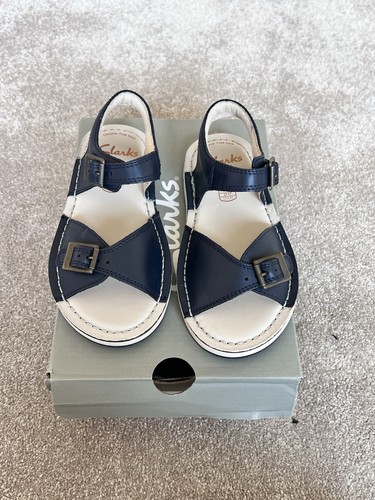 Clark sandals size 11 - clark’s,
