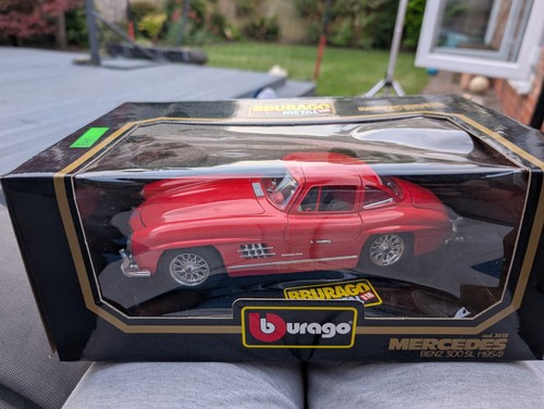 Burago mercedes benz - 1/18,