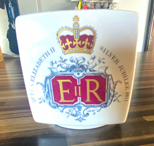 Queen elizabeth silver - elizabeth, ii