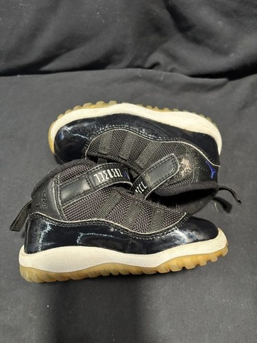 Jordan space jam - 11,