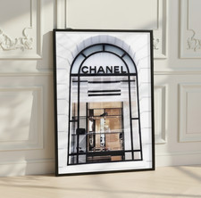 Black & White Chanel Store