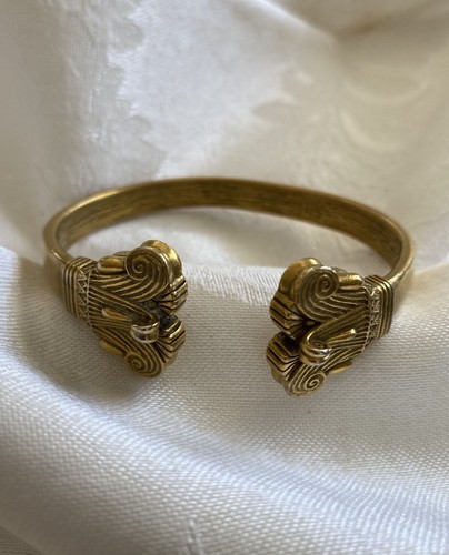 Vintage museum art cma - museum, gold