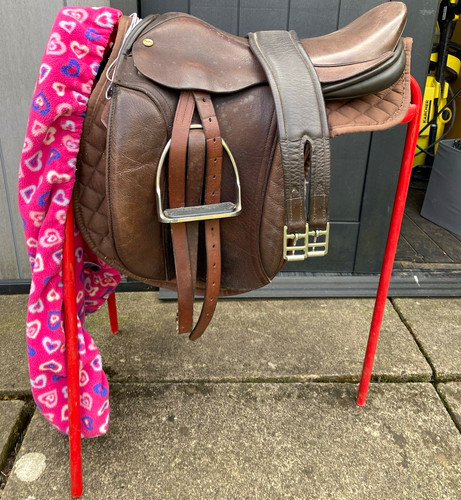 Brown leather dressage - brown, 16”dressage