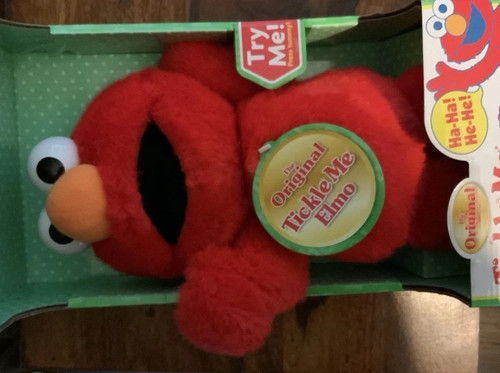 Tickle elmo - me,