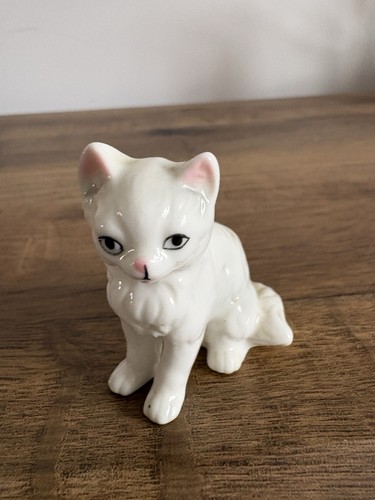Vintage white persian - white, cat