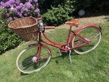 Pashley Britannia, 17.5” - Scarlet Red (Tiptree Jam Limited Edition) £995