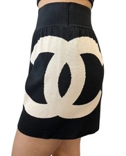 Chanel Vintage 03A CC Logo Knit Short Pants #40 Pocket Black Cream Cotton.
