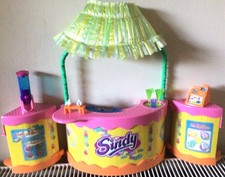 2001 Vintage Sindy Sweet Treat Shop Play Set Ice Lolly Maker Ice Cream Parlour