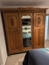 Solid Oak Triple Wooden Wardrobe With Built In Full Length Mirror