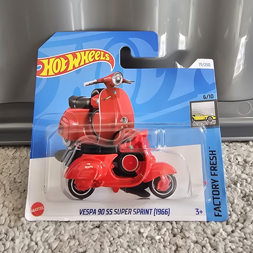 Hot wheels factory fresh vespa - factory,
