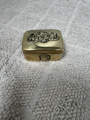 Antique japanese snuff box - antique,