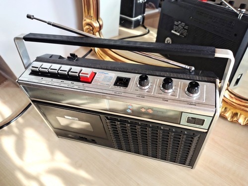 Old ferguson stereo radio - ferguson,