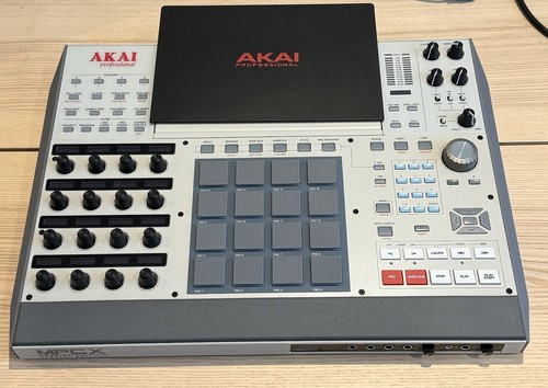 Akai mpc standalone music - x,