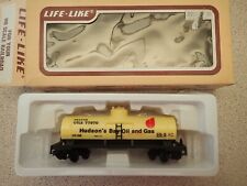 HO Gauge Life-Like 8522 Sgl Dome Tank Car Hudsons Bay Oil and Gas No Brake Wheel