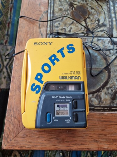 Sony b52 sports walkman - sports,