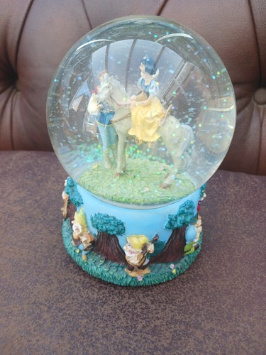 Disney snow white seven - snow,