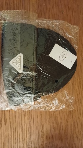Black prada beanie - prada,