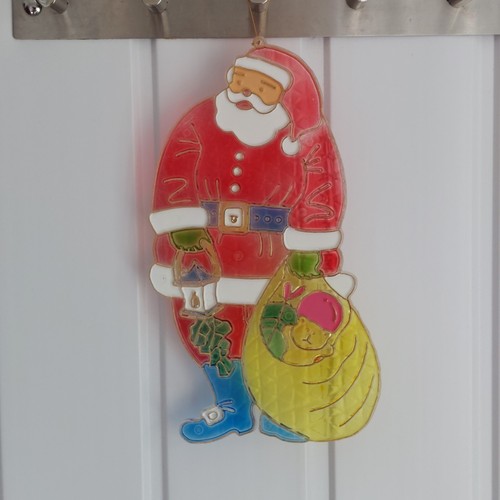 Vintage plastic suncatcher - plastic,