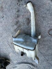 Lexus RX300 - Washer Bottle - Breaking