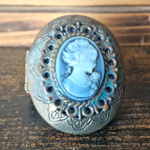 Vintage cameo ring with - vintage,