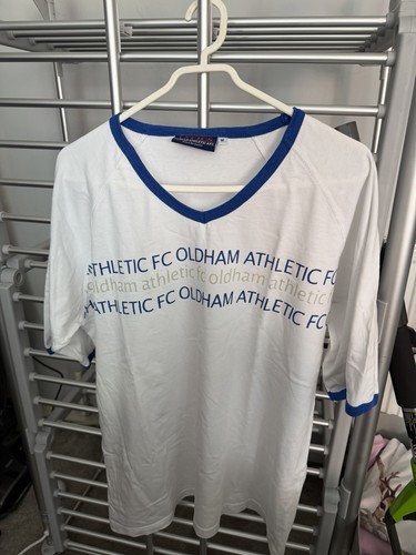 Oldham athletic tshirt size - fc,