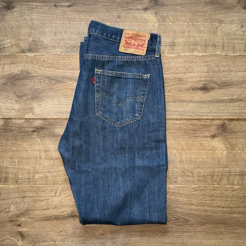 Levi 501 waist leg 32 - 34,