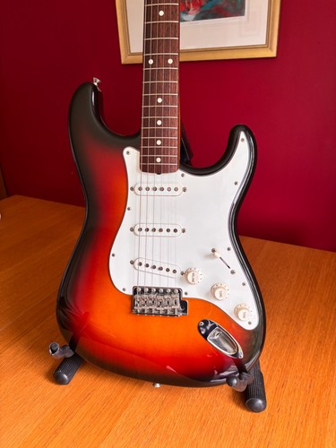 Fender cij japan sunburst - fender,