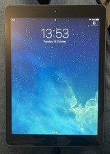 Apple iPad Air 1st Generation 32GB Wi-Fi Space Grey. Bundle