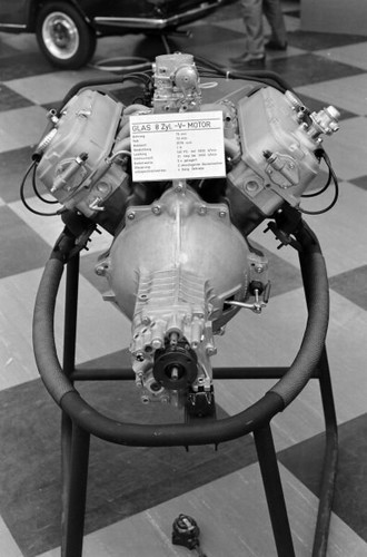 Glas 2600 engine motor show - 2600,