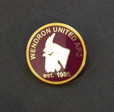 CORNWALL - CORNISH - NON LEAGUE ASSORTED FOOTBALL CLUBS PIN BADGES