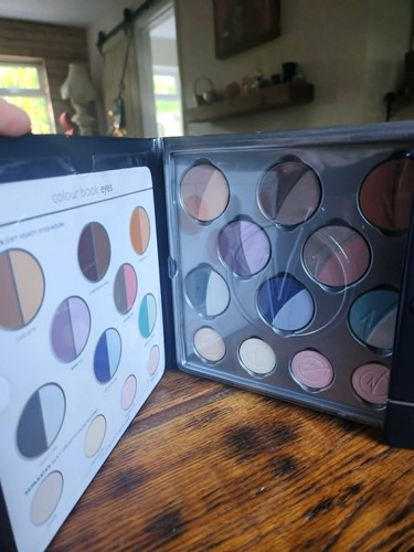Virgin vie colour book eyes - virgin,