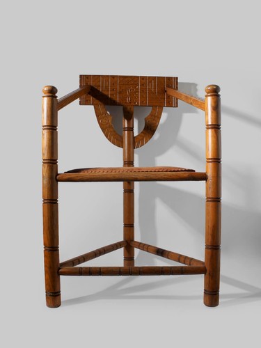 Swedish carved oak monk chair - carved,