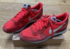 Nike Internationalist Size UK 10 Bright Crimson 2014 - 63174-602