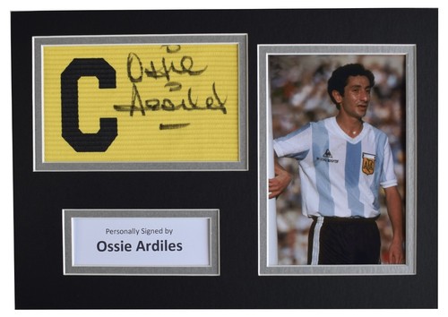 Ossie ardiles signed - ossie, captains
