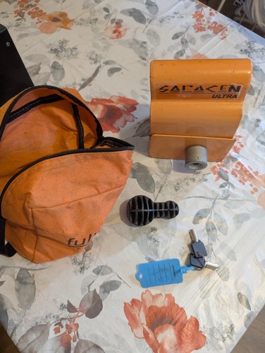 Fullstop saracen caravan - fullstop,