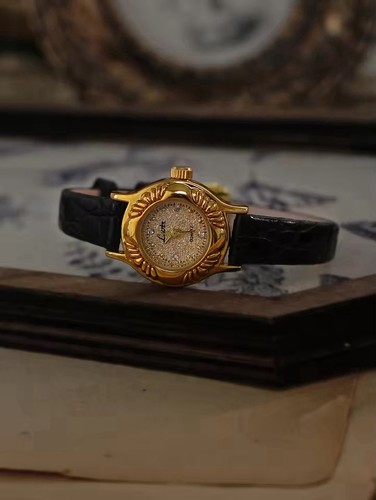 Classic engraved case vintage - engraved,