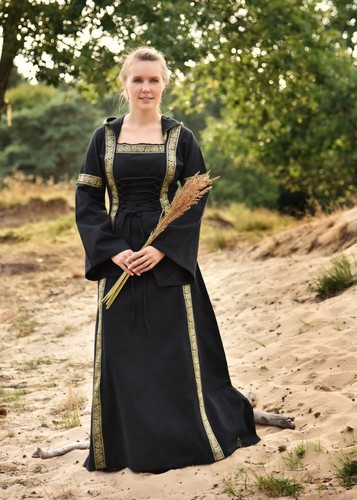 Battle merchant eleanor - battle-merchant,