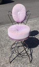 VINTAGE 1960's CRESTA BOUDOIR