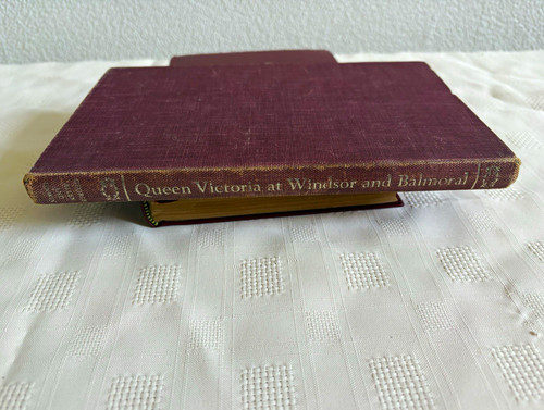 Queen victoria windsor - queen,