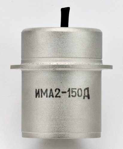 Small pulsed ray tube with - small, x-ray