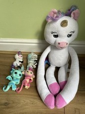 Fingerlings Bundle Glitter Dragon, Wolf, Monkey and Unicorns