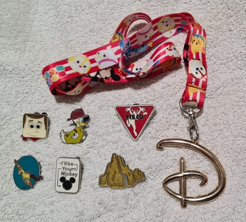 Disney lanyard big - lanyard, "d"