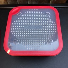 Daiwa Bait Ventilated Tackle Box 2L/3.5Pints (2)